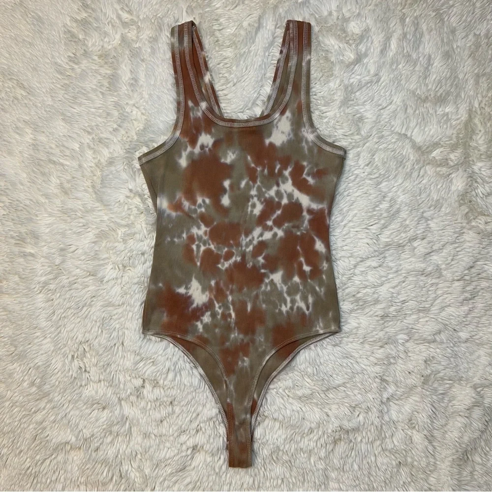 NWOT! Brown & Orange Tie Dye Ribbed Button Front Thong Bodysuit - Picture 5 of 9